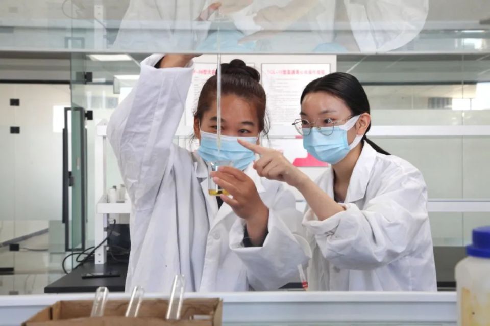 牢記囑托 奮楫前行 破繭成蝶開新局，產業騰飛正當時——五家渠經濟技術開發區生物技術開發邁向高質量發展新征程